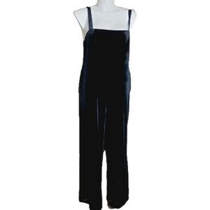 Forever 21 Black Velvet Jumpsuit Size 1X NWT